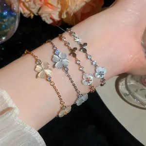 Süße Waldstil Kupfer Armband Für Damen Elegante Blume Schmetterling Armband Strass Künstliche Katzenaugenstein Schmuck