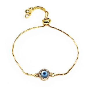 Detail of adjustable evil eye box chain bracelet with blue zircon inlay in gold finish