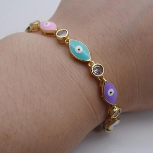 Verstelbare vergulde armband met kleurrijke emaille boze oog bedeltjes en zirkonia