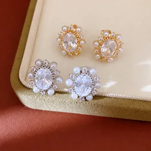 Orecchini a Clip Ovali Vintage con Perle Artificiali e Strass Placcati Oro 14k Gioielli di Lusso in Stile Francese per Donna