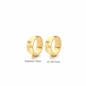 Detail view of 19x7mm gold stainless steel hoop earrings with weight specifications