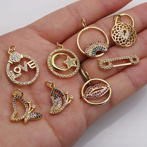 Golden micro-p镶 zircon pendants with heart, butterfly and pin charms for jewelry