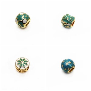 Détails de charms dorés avec chat en émail vert et motifs floraux pour bracelets DIY