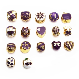 Ciondoli in Rame Smaltato Viola Per Bracciale Fai Da Te Collana Oro Strass Perline Con Foro Grande Gatto Fortuna Cuore Fiore