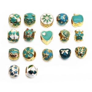 Chat de la Chance Fleur Cœur Perles en Cuivre Émail Goutte Breloques Strass Accessoires de Bijoux DIY pour Bracelet Femme
