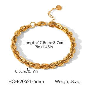 Dimensions détaillées du bracelet en acier inoxydable doré à grosse maille torsadée.