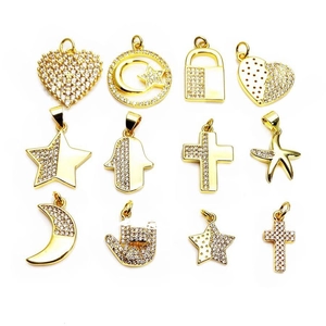 Mikro-Zirkonia-Schmuckanhänger mit Herz-, Stern-, Mond- und Hand-Symbolen in Gold-Finish