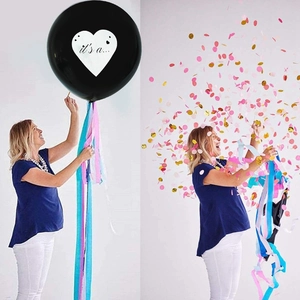 Détail du kit de révélation de genre avec ballon noir de 36 pouces et glands colorés