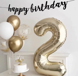 Detail von 40-Zoll Gold Nummer 2 Ballon mit weißen und Konfetti-Latex-Ballons-Set