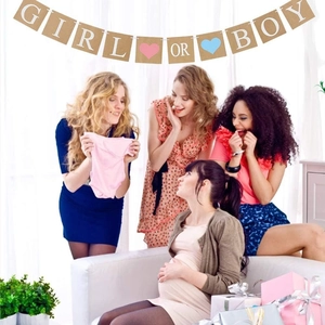 Banderole en papier kraft Girl or Boy avec cœurs pour décoration de fête prénatale