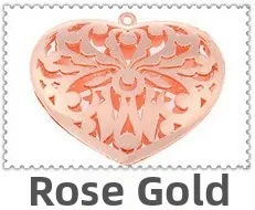 Vista de detalle del dije de corazón hueco de 7mm en oro rosa para bisutería DIY