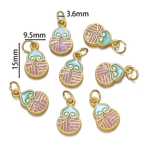 Spécifications de taille pour les pendentifs en or avec finition émaillée