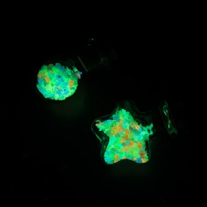 Glow in the dark decorative sand in glass bottles for DIY luminous landscape crafts