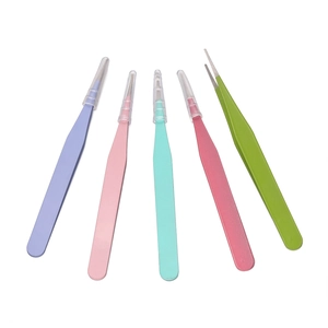 Jeu de pincettes de précision en acier inoxydable avec revêtement mat coloré et capuchons
