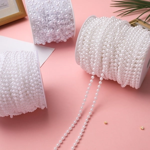Catena di perle finte in ABS bianco su rotoli per decorazioni nuziali e fai da te