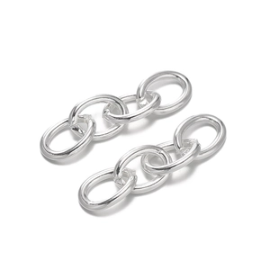 Macro shot of polished silver metal chain links for DIY keychain and jewelry parts