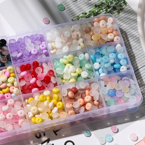 Boîte à 15 compartiments remplie de perles boulier en verre colorées 3x6mm pour bijoux DIY