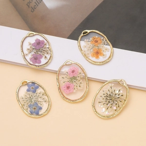 Dried flower resin pendants with gold-plated frames for DIY necklace and earring making