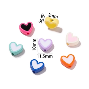 Detalle de cuentas acrílicas de 11,5 mm en forma de corazón colorido para joyería DIY