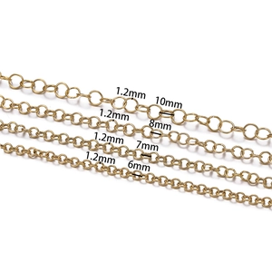 Dettaglio di catene O dorate da 1,2mm in misure da 6mm a 10mm per gioielli fai da te