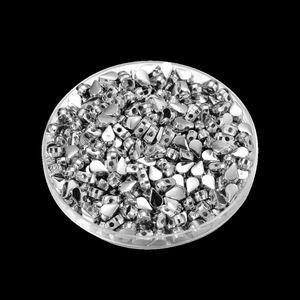 Perles d'espacement goutte argentées en boîte pour la création de bijoux DIY
