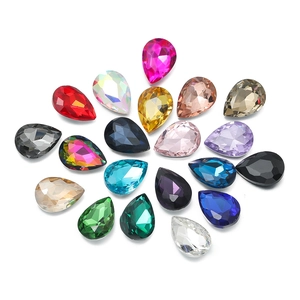 Vibrant teardrop crystal glass claw rhinestones in a colorful spiral arrangement