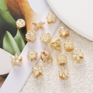 Perles d'espacement CCB dorées aux formes variées pour la création de bijoux DIY