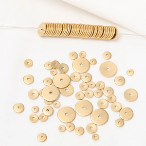 Goldene flache Zwischenperlen aus Edelstahl für DIY-Schmuckherstellung in mehreren Größen