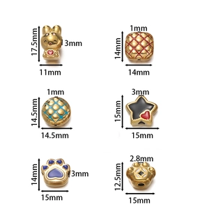 Tabella taglie dettagliata per perline smaltate a stella e animali color oro