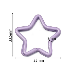 Detail view of purple star-shaped metal key ring with 33.5mm size dimensions