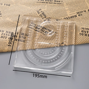 Detailansicht des Acryl-Perlenbretts mit kreisförmigen Messskalen für DIY-Schmuckdesigns