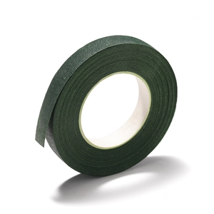 Dettaglio nastro floreale verde scuro con texture carta crespa per steli di fiori DIY