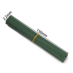 Dettaglio del filo floreale verde da 2,2 mm lungo 150 mm per artigianato floreale DIY