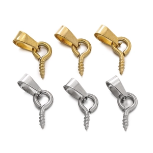 Détail de 6 connecteurs de pendentif DIY avec vis à œil et bélières dorées et argentées
