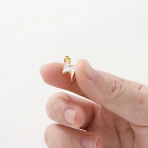 18K gold plated lightning bolt charm with white shell inlay for DIY necklace jewelry