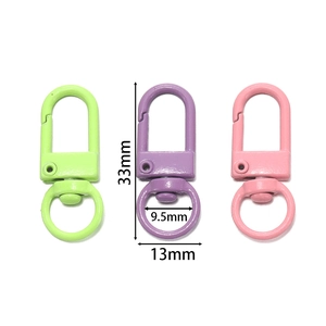 Bunte matte 33mm Drehkarabiner in Limette, Lila und Rosa für DIY Zubehör und Anhänger