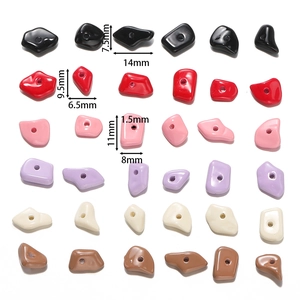 Irregular acrylic beads for DIY necklaces in various colors with specific dimensions