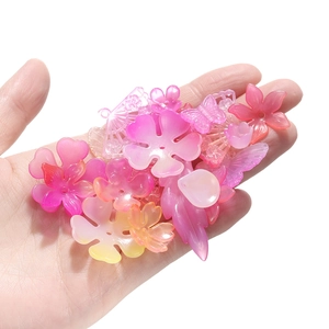 Roze en paarse acryl kralen in bloem- en vlindervorm voor DIY sieraden maken