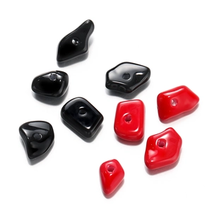 Bulk red and black acrylic irregular crushed stone beads for DIY jewelry making and crafts