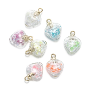 Pendentifs en verre en forme de cœur coloré avec anneaux dorés pour bijoux DIY