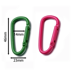 Dimensioni dettagliate dei moschettoni in alluminio verde e rosa da 46 mm con chiusura