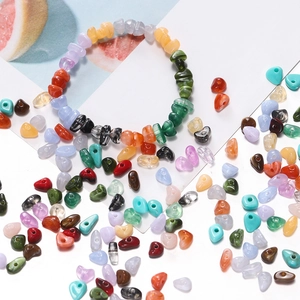 DIY 15-grid kit with irregular heart-shaped acrylic beads and colorful handmade bracelets