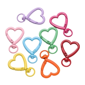 Chiusure a moschettone a forma di cuore da 26 mm in lega colorata per portachiavi DIY