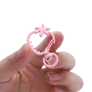 Chiusura a moschettone rosa a forma di fragola con anello girevole per portachiavi DIY