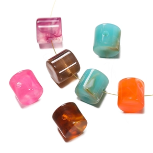 Close-up of marble pattern acrylic beads with large hole for DIY jewelry making