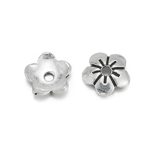 Nahaufnahme von 925er Sterling Silber Hohlblatt Blumenperlenkappen für DIY Schmuck