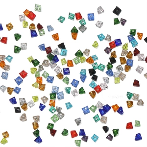 Dettaglio di perline sfaccettate in vetro da 2mm in vari colori per gioielli fai da te