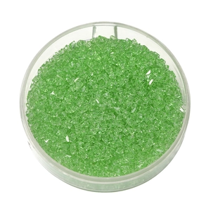 Dettaglio di perline in cristallo verde 2mm per gioielli fai da te in scatola tonda