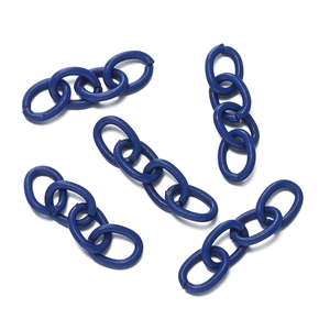 Detail view of 4-link matte dark blue painted metal chains for DIY keychain making