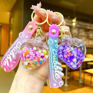Portachiavi Fragola in Acrilico Luminoso Ciondolo Borsa Frutta 3D con Sabbie Mobili Liquide e Cinturino in Silicone per Donna